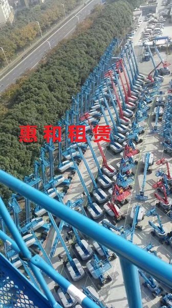 巴中国内新航母用了多少台升降机